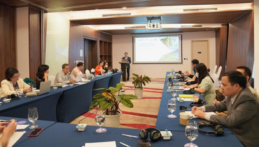 USAID Helps Vietnam Protect Key Coastal Habitats in the Mekong Delta Areas USAID Helps Vietnam Protect Key Coastal Habitats in the Mekong Delta Areas