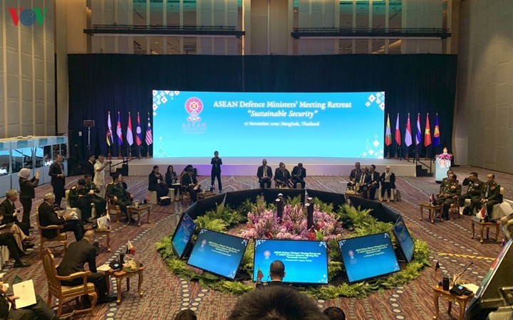 Defence minister: No respect for international law makes countries lose faith in each other defence minister no respect for international law makes countries lose faith in each other