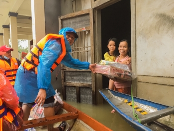 world vision vietnam supports vietnams disaster response
