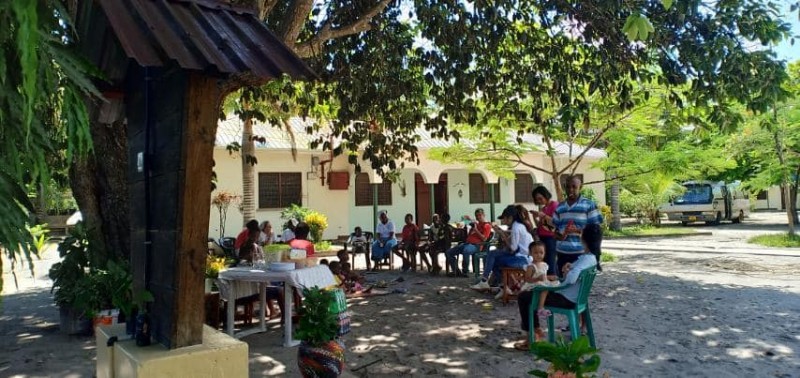 Vietnamese women association in Tanzania presents necessities to orphans vietnamese women association in tanzania presents necessities to orphans