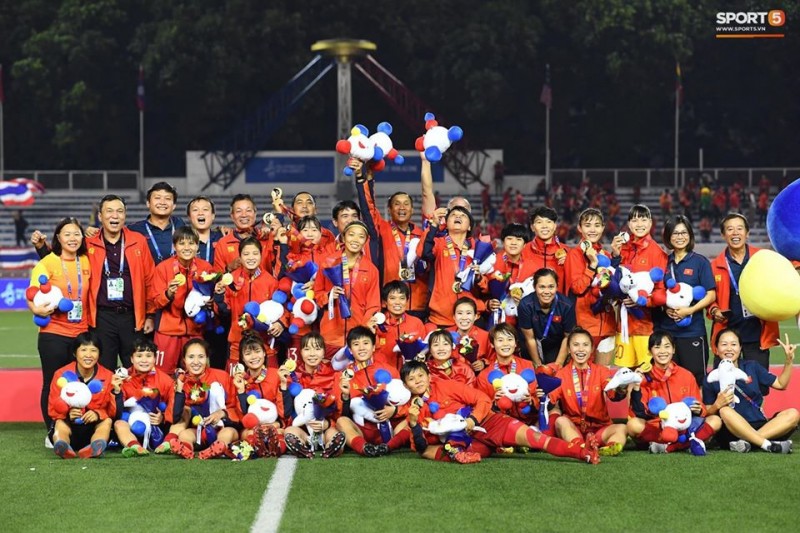 PM congratulates women’s football team on SEA Games gold medal pm congratulates womens football team on sea games gold medal