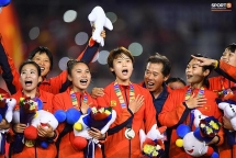 football head coach park hang seo contributes to vietnam rok ties official