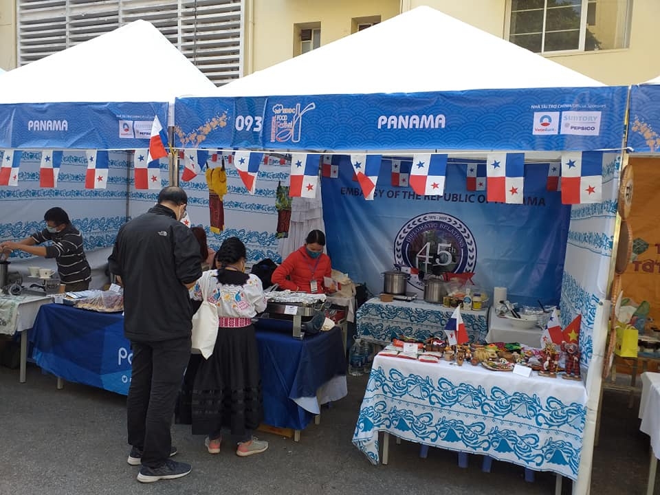 Int'l Food Festival serves up global flavors in Hanoi Int'l Food Festival serves up global flavors in Hanoi