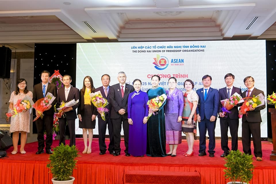 Debuting mobilisation committee to establish Dong Nai's VN - ASEAN Friendship Association Debuting mobilisation committee to establish dong nai's vn asean friendship association