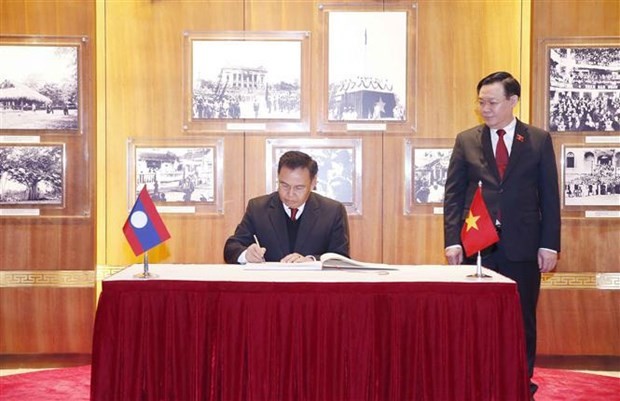 Vietnam-Laos Trade Turnover Sustained Despite Covid-19 Vietnam-Laos Trade Turnover Sustained Despite Covid-19