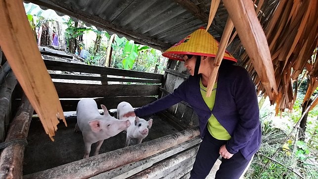 Relief Aid Benefits Thousands of Affected Women, Children in Quang Binh Relief Aid Benefits Thousands of Affected Women, Children in Quang Binh