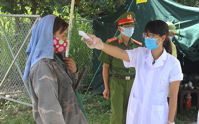 Vinh Phuc ends distancing, Bac Giang quarantines 3 more districts Vinh Phuc ends distancing, Bac Giang quarantines 3 more districts