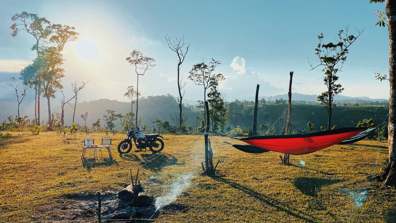 Vietnamese choosing forest camping to escape Covid-19 Vietnamese choosing forest camping to escape Covid-19