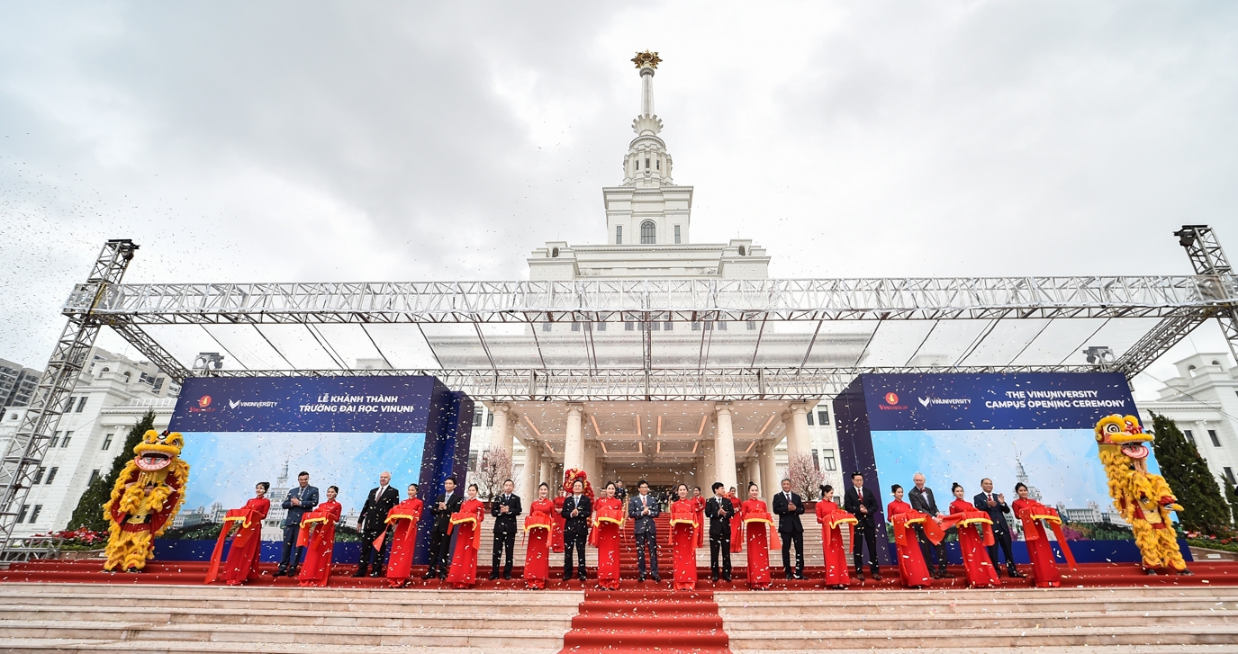 Chiêm ngưỡng vẻ đẹp châu Âu giữa lòng Việt Nam của Đại học VinUni vừa khánh thành chiem nguong ve dep chau au giua long viet nam cua dai hoc vinuni vua khanh thanh