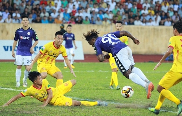 Trận Hà Nội FC vs Nam Định có thể bị hoãn vì dịch Covid-19 tran ha noi fc vs nam dinh co the bi hoan vi dich covid 19