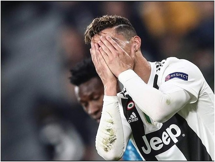 bong ma covid 19 o italia khien serie a chinh thuc bi hoan vo thoi han