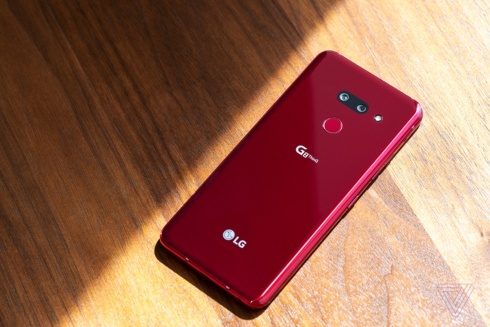 Lạ lùng chiếc smartphone đọc tĩnh mạch trên lòng bàn tay để mở khoá của LG la lung chiec smartphone doc tinh mach tren long ban tay de mo khoa cua lg