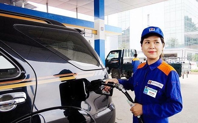 gia xang tang manh tu 15h00 chieu nay 174