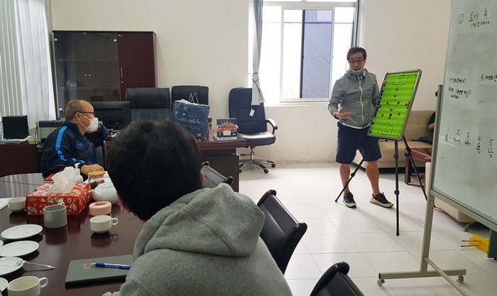 Tin tức bóng đá Việt Nam nóng nhất, mới nhất ngày 8/4/2020 tin tuc bong da viet nam nong nhat moi nhat ngay 842020