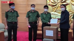 video hoi huu nghi viet nam azerbaijan trao 10000 khau trang giup nhan dan nuoc ban phong chong dich covid 19