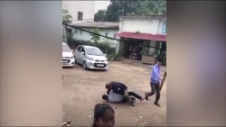 choang canh vo si tung chieu ha knock out ca doi thu lan trong tai tren san dau