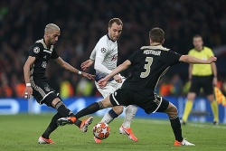 video xem lai qua phat den gay tranh cai tai chung ket champions league