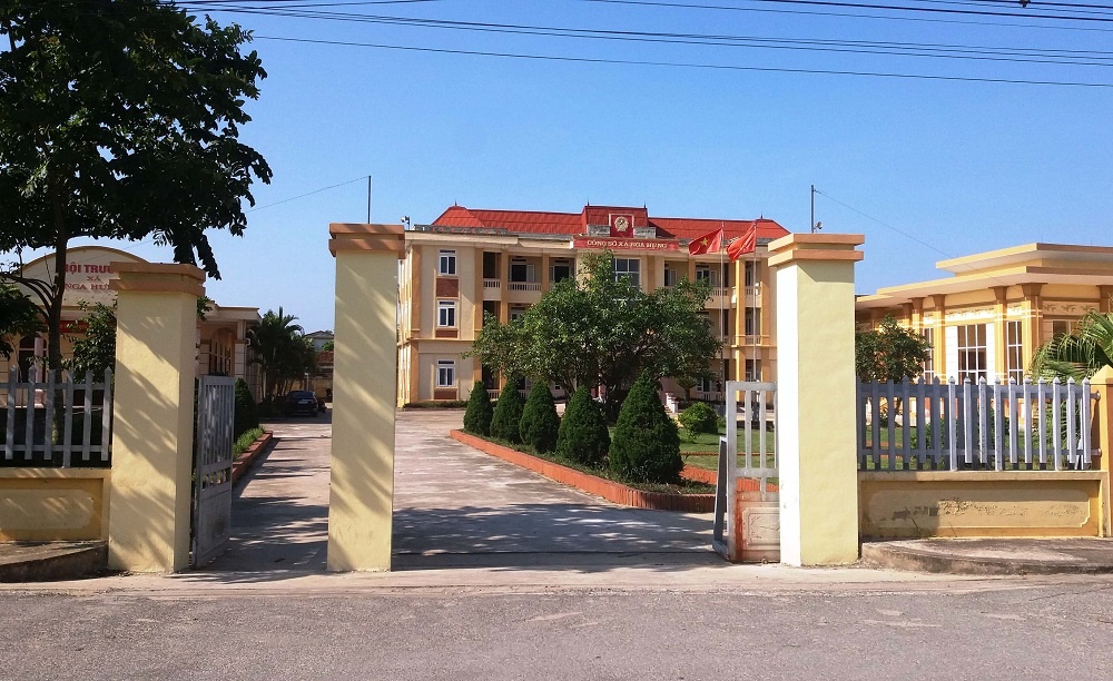 Thực hư Bí thư xã bị tố chốt cửa, “làm việc” với nữ cấp dưới tại trụ sở trong đêm thuc hu bi thu xa bi to chot cua lam viec voi nu cap duoi tai tru so trong dem