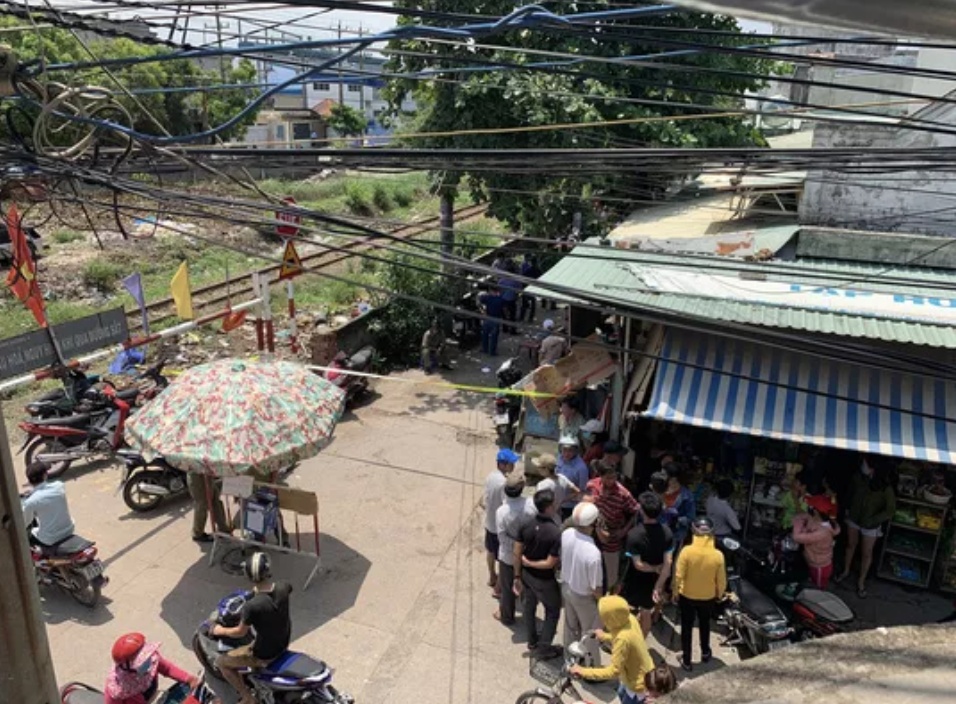 Tin mới vụ hai bố con và người vợ mang thai chết trong phòng trọ ở Bình Dương tin moi vu hai bo con va nguoi vo mang thai chet trong phong tro o binh duong
