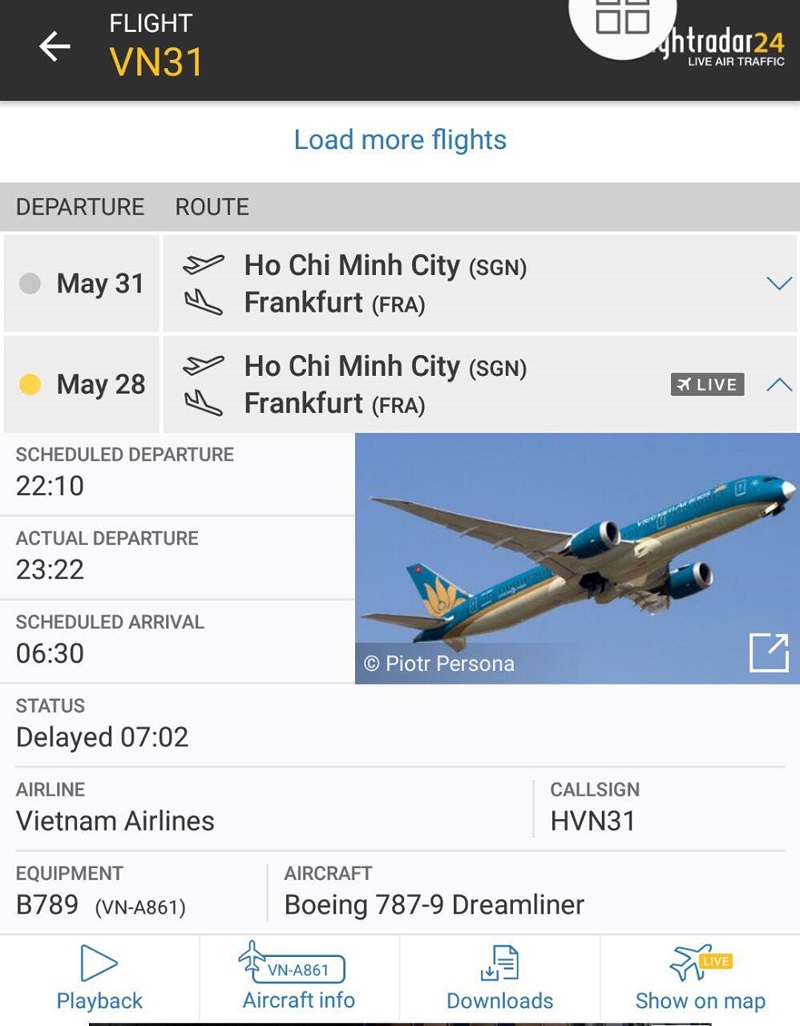 delay chuyen bay hon 200 hanh khach de cho mot hanh khach
