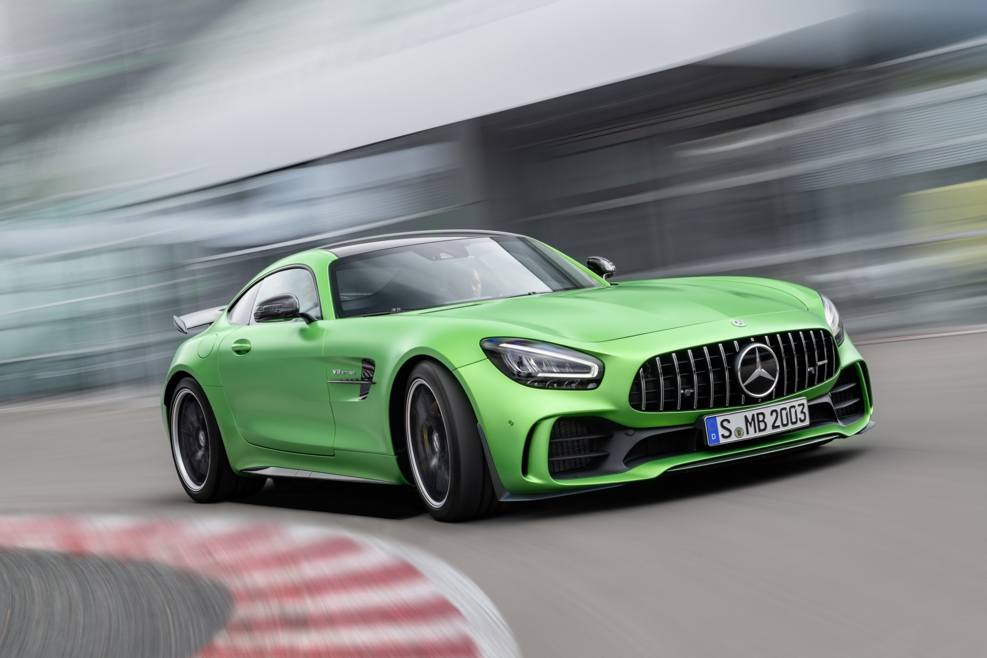 Mercedes-Benz Việt Nam ra mắt 3 mẫu xe thể thao mới mercedes benz viet nam ra mat 3 mau xe the thao moi amg
