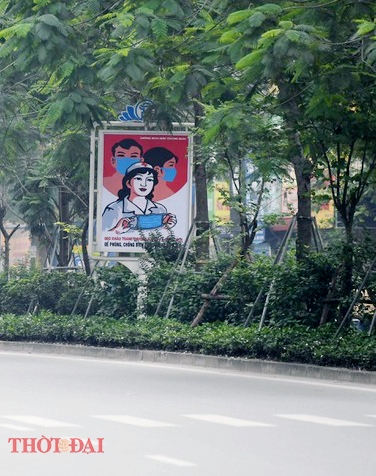 Chùm ảnh: Tranh cổ động khắp phố phường trong cuộc chiến chống COVID-19 chum anh tranh co dong khap pho phuong trong cuoc chien chong covid 19