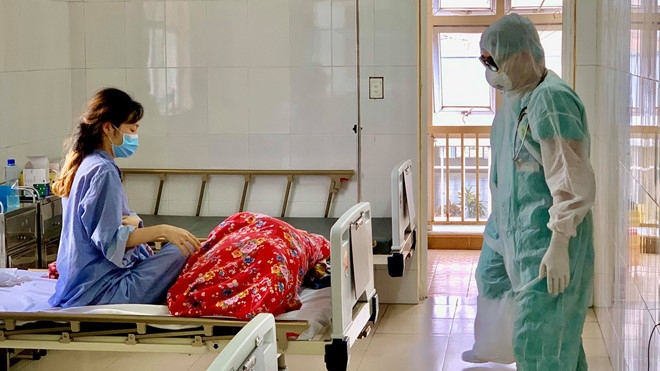 Bệnh nhân COVID-19 từng có kết quả âm, dương tính lẫn lộn sắp được ra viện benh nhan covid 19 tung co ket qua am duong tinh lan lon sap duoc ra vien