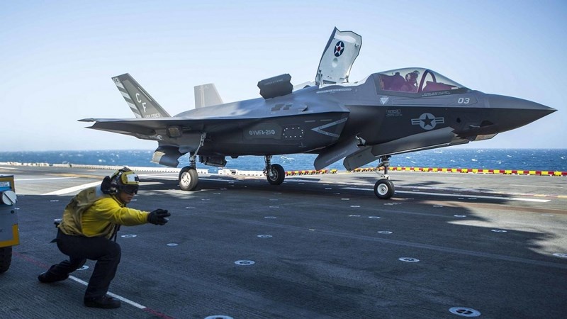 Video: Nhật Bản mua thêm 100 tiêm kích F-35 thách thức tham vọng của Trung Quốc video uy luc cua sieu tiem kich tang hinh dat nhat the gioi nhat ban vua dat mua them hon 100 chiec