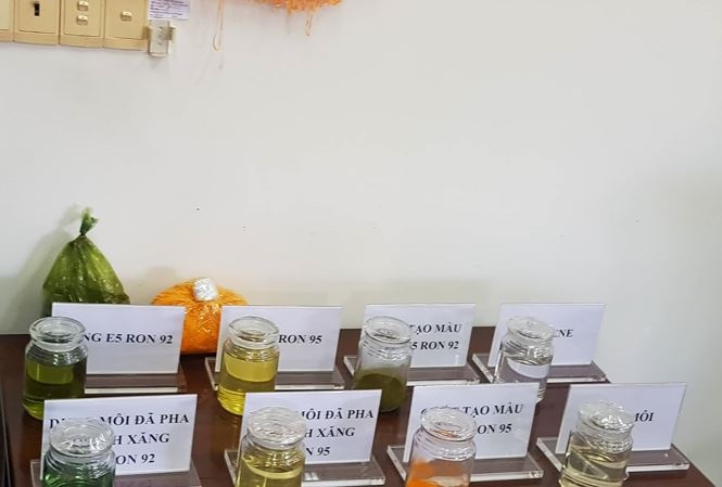 Vì sao đại gia Trịnh Sướng và 22 người khác bị khởi tố? vi sao dai gia trinh suong va 22 nguoi khac bi khoi to