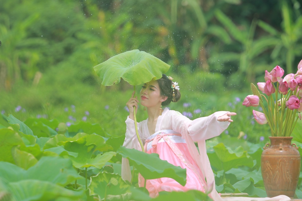 chum anh huong sac sen ho tay hut hon nguoi ha noi bat chap cai nong hon 40 do c