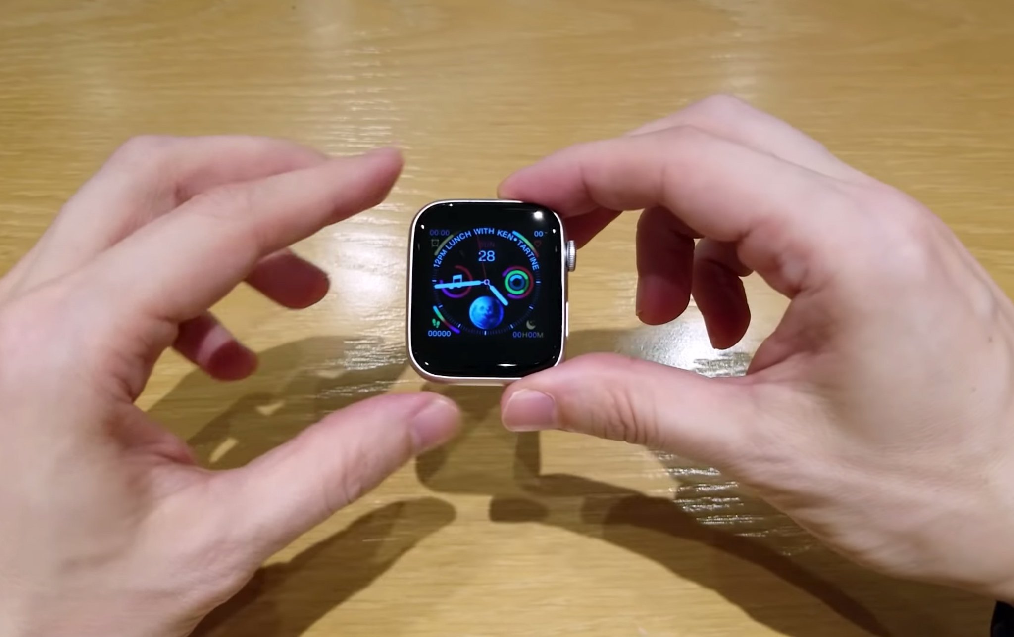 applewatch va airpods nhai giong het nguoi dung roi vao ma tran hang gia