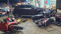 tai xe mercedes tong nu tiep vien hang khong trong thuong khai bi ket chan ga