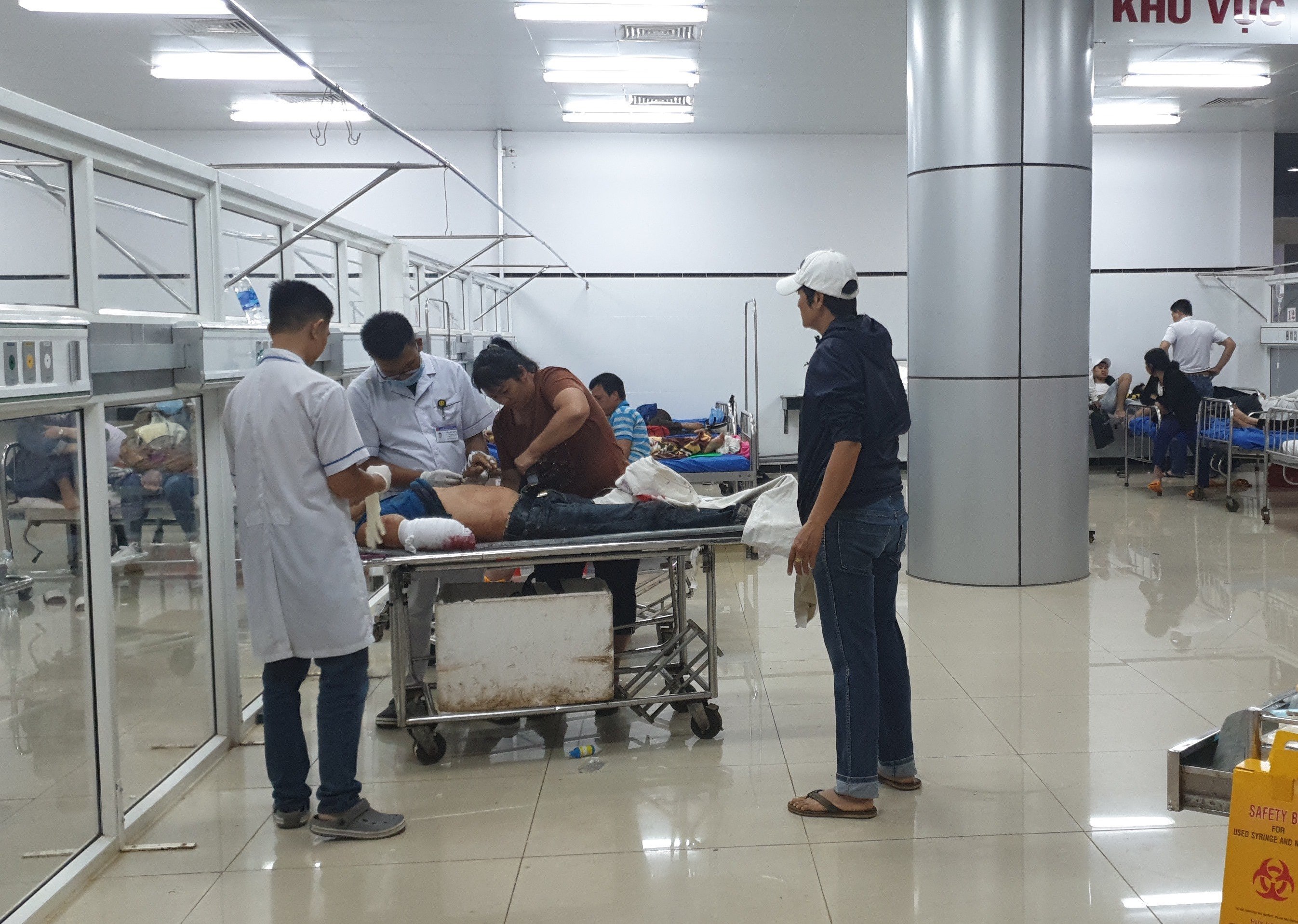 Ảnh, video: Tin mới vụ xe khách lật kinh hoàng khiến 11 người thương vong ở Đắk Lắk anh video tin moi vu xe khach lat kinh hoang khien 11 nguoi thuong vong o dak lak