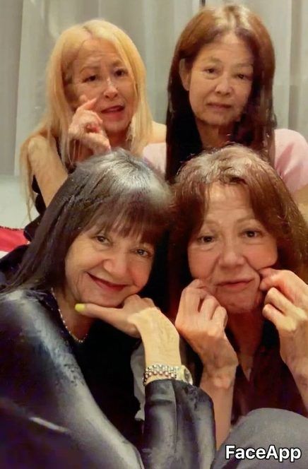 Vì sao trào lưu "lão hoá", "hồi xuân" trên FaceApp lại hot trên MXH? vi sao trao luu lao hoa hoi xuan tren faceapp lai hot tren mxh