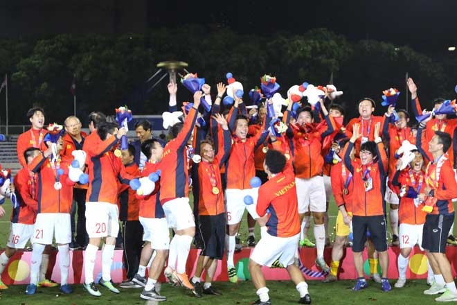 undefined 2201 u22 viet nam vo dich sea games hong son vui vi dan em tranh duoc u22 viet nam tung bung an mung hcv sea games thay 1575993500 889 width660height440