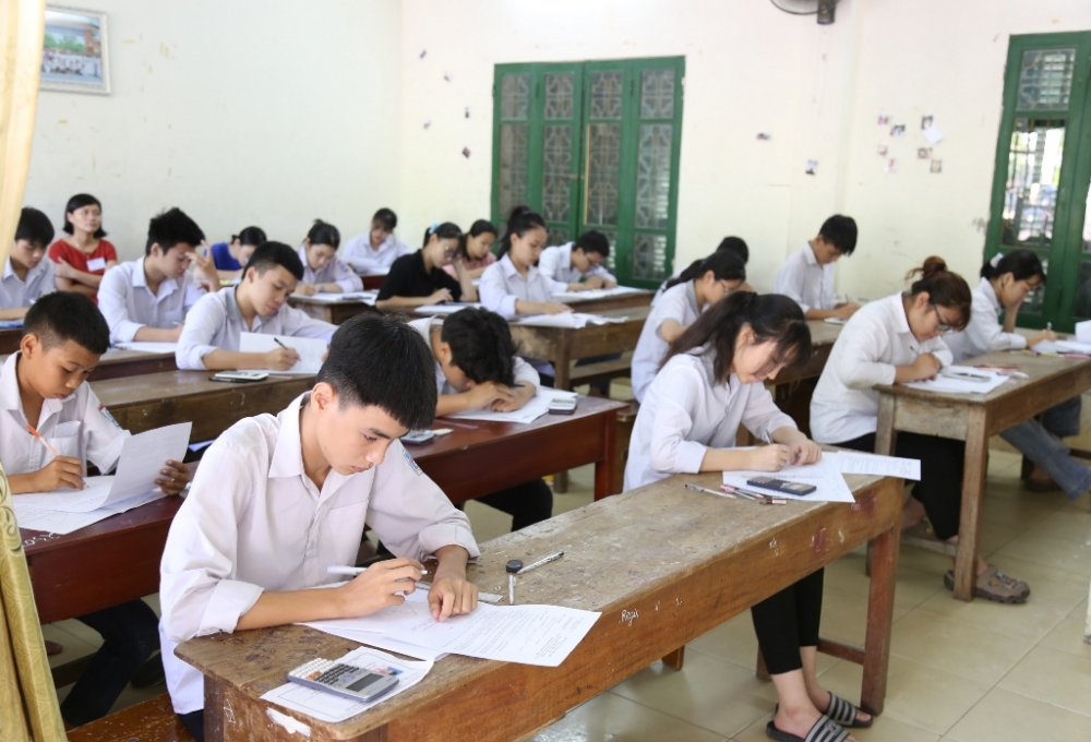 undefined 1700 co 20 thi sinh vang mat mon toan ky thi tuyen sinh lop 10 2825e