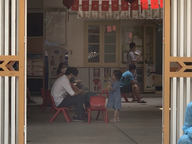 Hà Nội đang xét nghiệm nhanh COVID-19 cho hơn 30.000 công dân về từ Đà Nẵng Hà Nội đang xét nghiệm nhanh COVID-19 cho hơn 30.000 công dân về từ Đà Nẵng