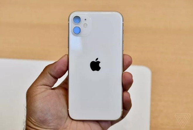 Trên tay iPhone 11: Phiên bản giá rẻ nhưng... không rẻ tren tay iphone 11 phien ban gia re nhung khong re
