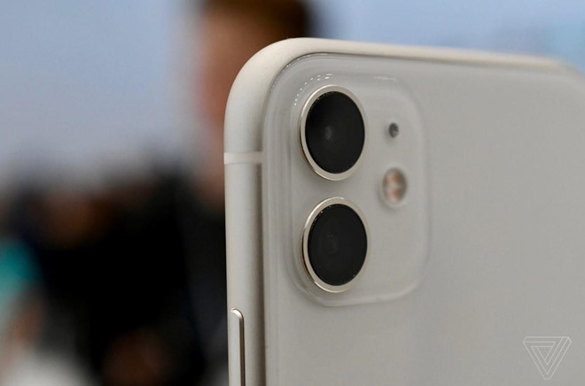 Trên tay iPhone 11: Phiên bản giá rẻ nhưng... không rẻ tren tay iphone 11 phien ban gia re nhung khong re