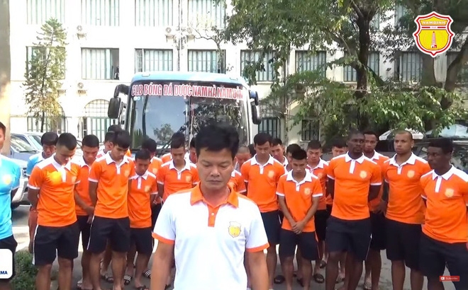 Hội CĐV Nam Định bất ngờ làm điều này sau sự cố pháo sáng ở Hàng Đẫy hoi cdv nam dinh bat ngo lam dieu nay sau su co phao sang o hang day