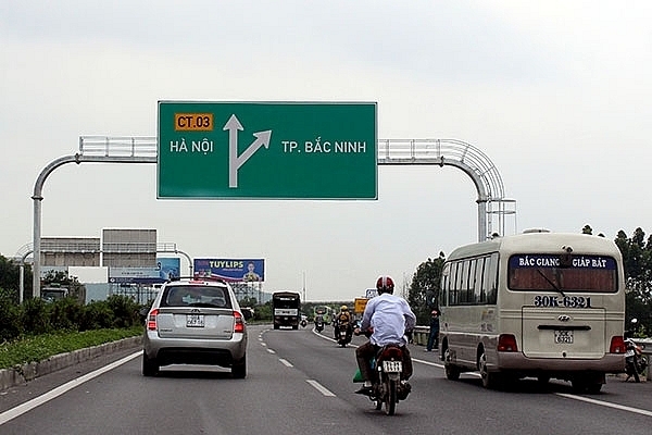 Quy định mới nhất về tốc độ, khoảng cách an toàn xe cơ giới quy dinh moi nhat ve toc do va khoang cach an toan cua phuong tien xe co gioi