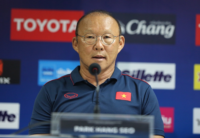 Vì sao không chọn Văn Quyết, Minh Vương vào ĐTVN đấu vòng loại World Cup 2022? ong park ly giai vi sao khong chon van quyet minh vuong vao dtvn dau vong loai world cup 2022