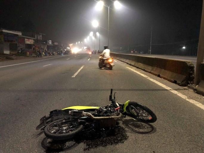 Đâm 2 người thương vong sau va chạm giao thông dam 2 nguoi thuong vong sau mau thuan va cham giao thong