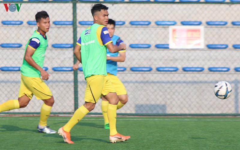 hlv park hang seo ren quan giua troi nang gat bang nhung bai tap kho