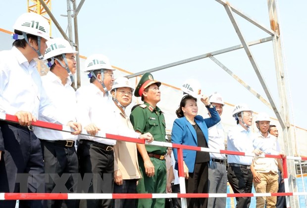 quan he doan ket dac biet viet lao phat trien ngay cang sau rong