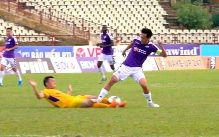 Văn Quyết chính thức gặp vận xui nhân đôi trong năm 2019 van quyet chinh thuc gap van xui nhan doi trong nam 2019