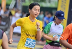 khanh phuong tiet lo qua tang tet bat mi thoi diem lap gia dinh