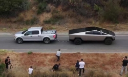 dieu gi khien tesla cybertruck van chay hang du gap su co khi ra mat
