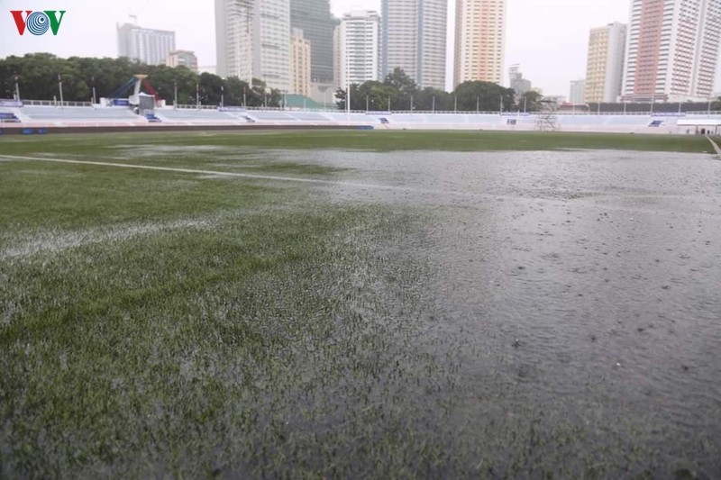 phai dau voi u22 singapore duoi troi mua bao kammuri u22 viet nam se gap nhung kho khan gi