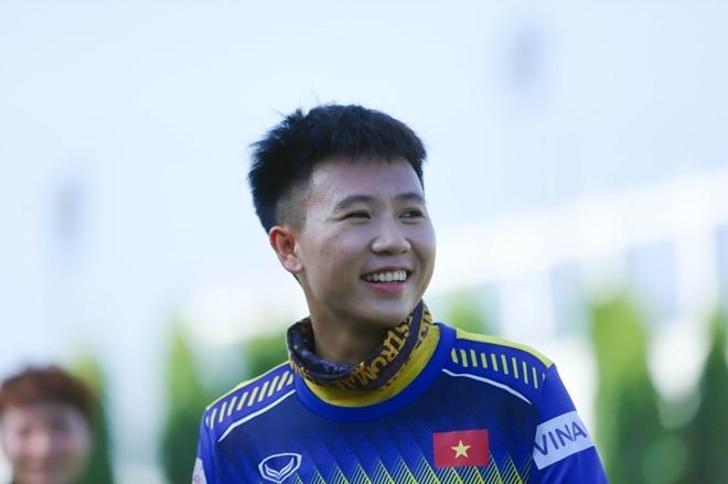Đẹp rạng ngời tuyển thủ bóng đá nữ Việt Nam trước trận chung kết với Thái Lan nhung cau thu bong da nu viet nam xinh dep va rang ngoi truoc tran quyet dau thai lan toi 812